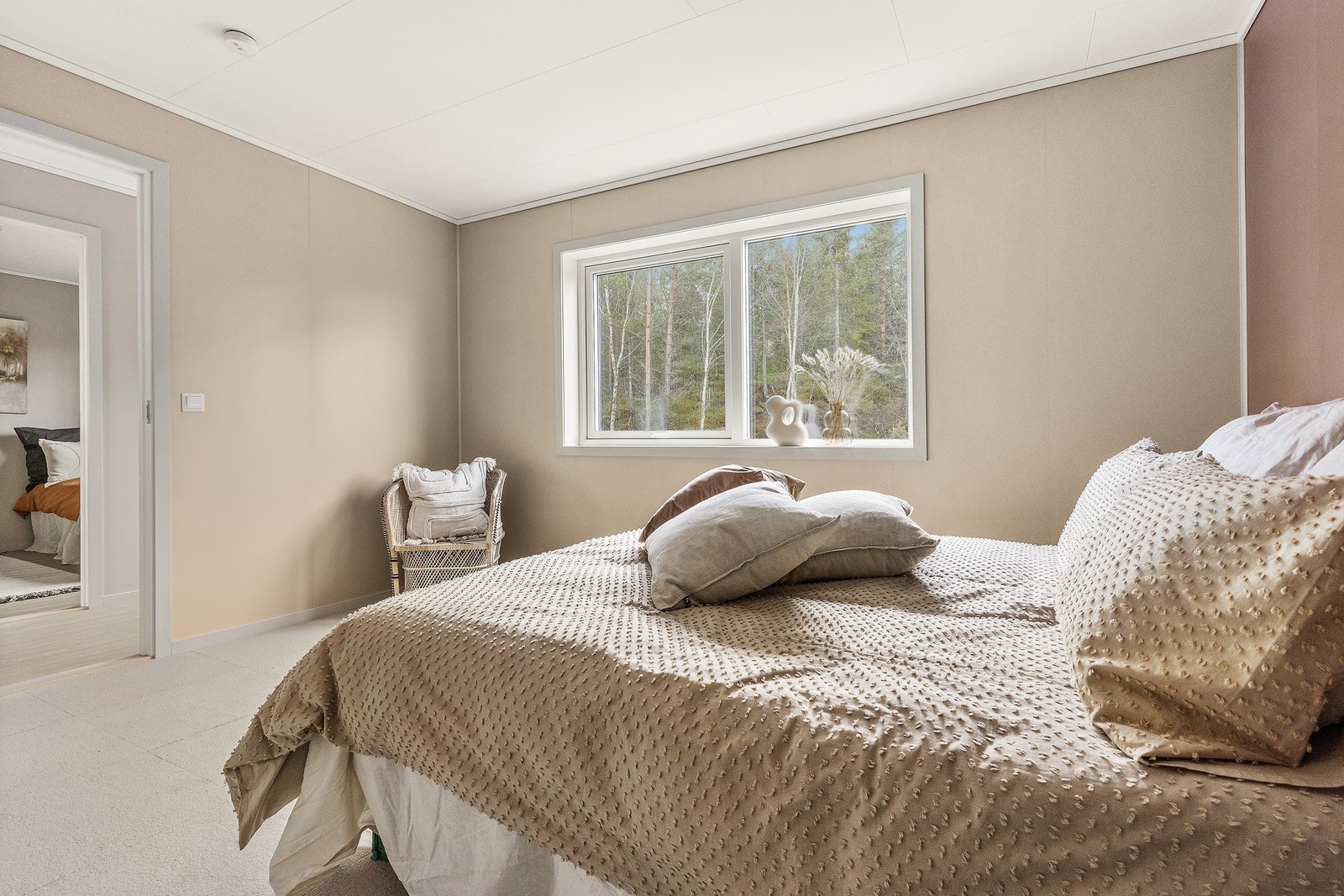 Boligen har en veldig fin planløsning hvor alle soverom ligger i samme etasje. Galleribilde