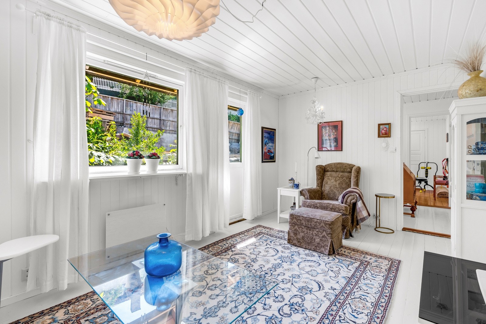 Soverom 3 med utgang til hage Galleribilde