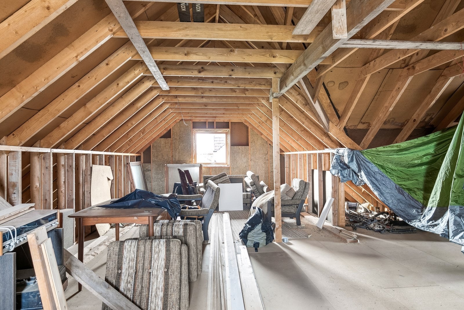 Uinnredet loft Galleribilde