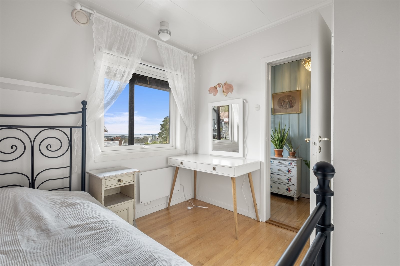 Sjøutsikt fra det tredje soverommet Galleribilde