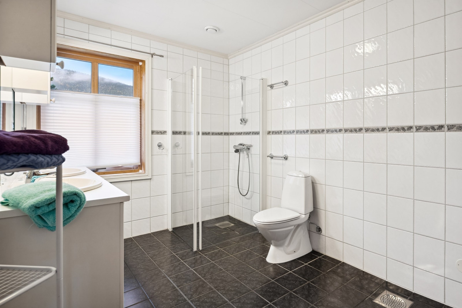 Kårbolig, bad 1. etg Galleribilde