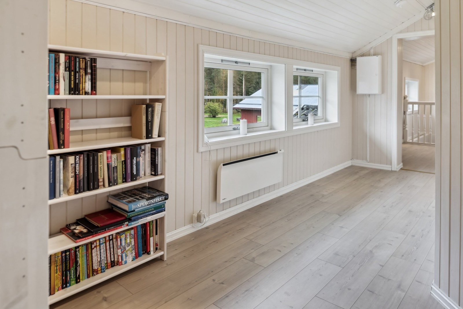 Våningshus, gangareal 2. etg. Galleribilde