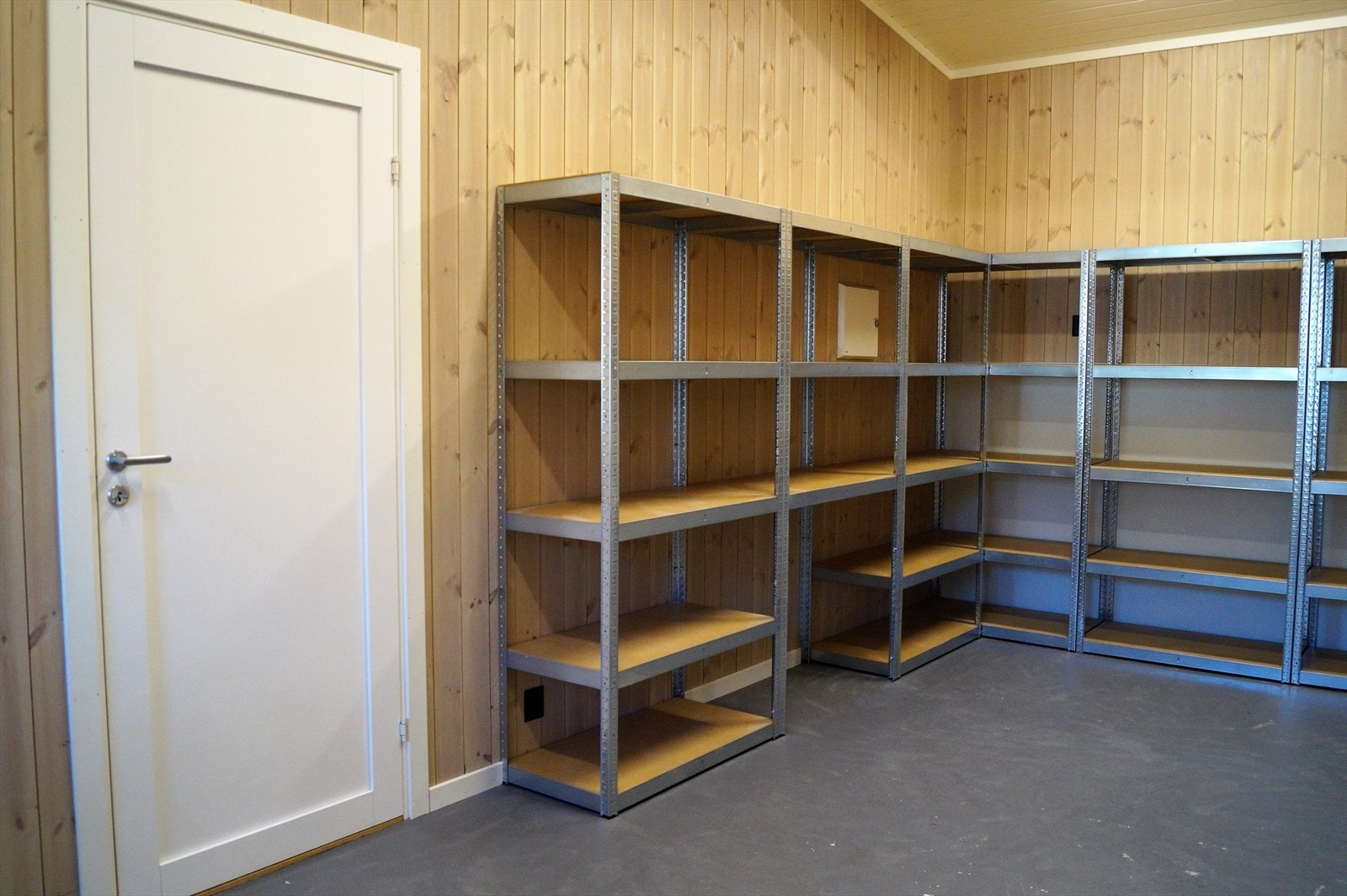 Lagerrom i nye garasjen Galleribilde