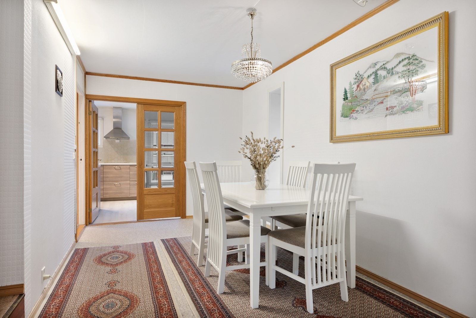 De naturlig inndelte sonene flyter svært elegant inn i hverandre. Galleribilde