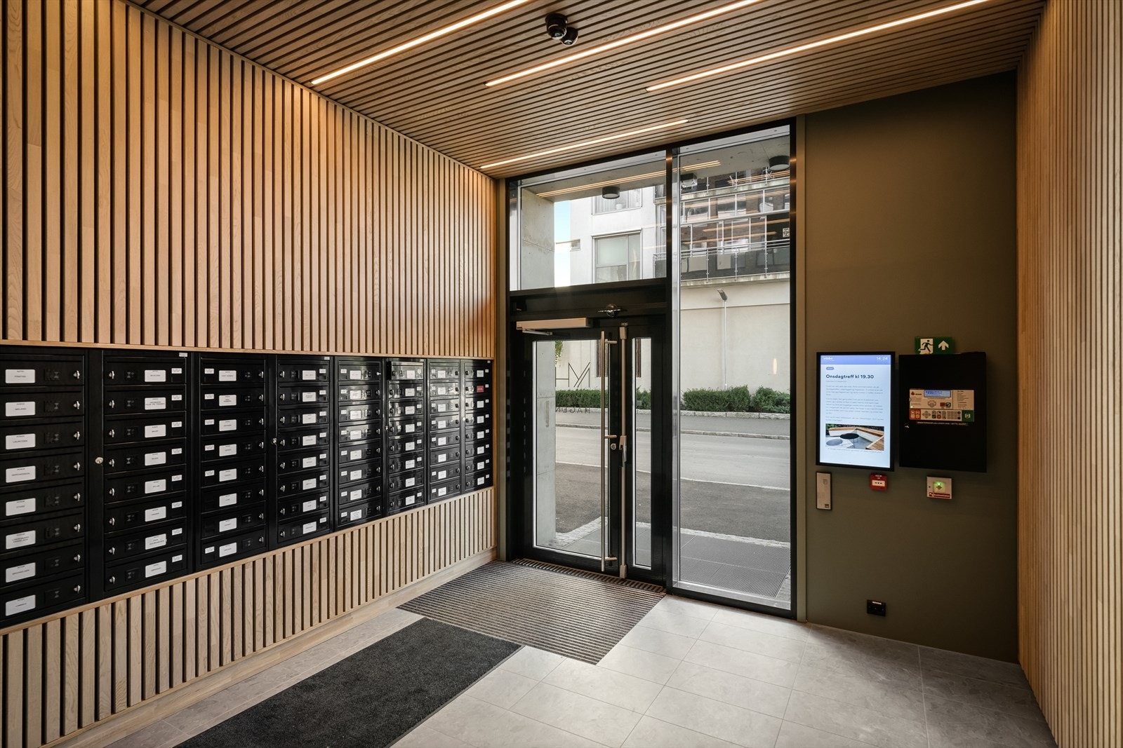 Du ønskes velkommen hjem i denne flotte hallen Galleribilde