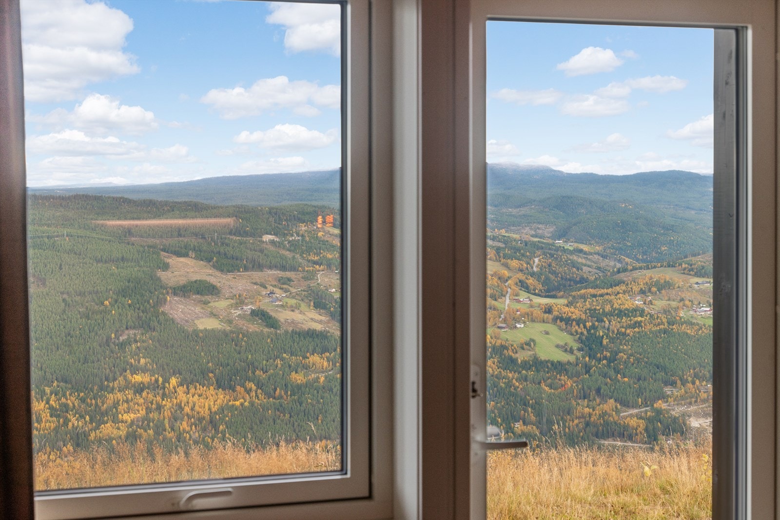 Flott utsikt over til Golsfjellet Galleribilde