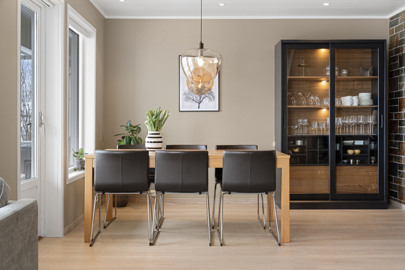 God plass til stor spisegruppe! Galleribilde