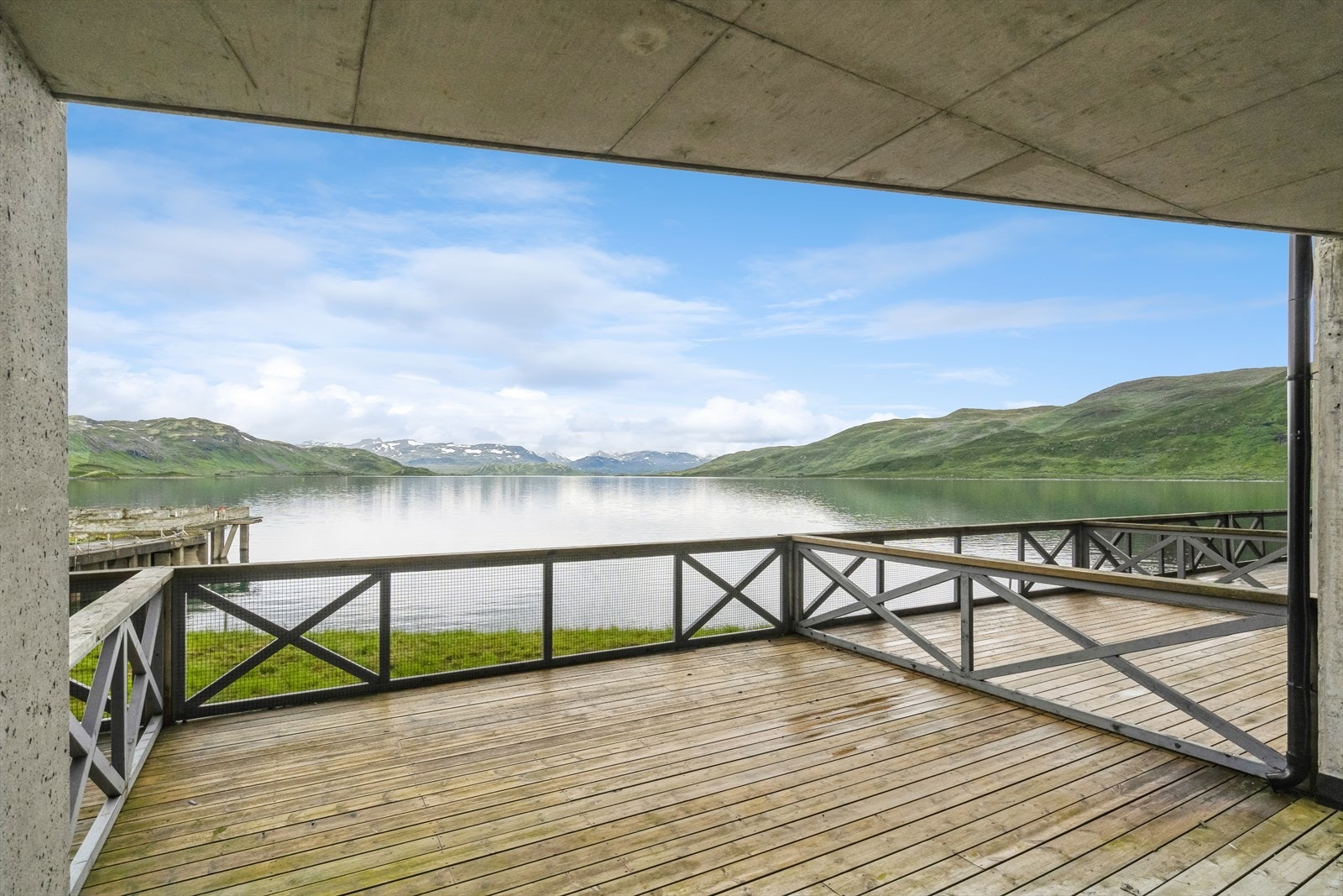 Bilde av terrassen på sommerstid. Galleribilde