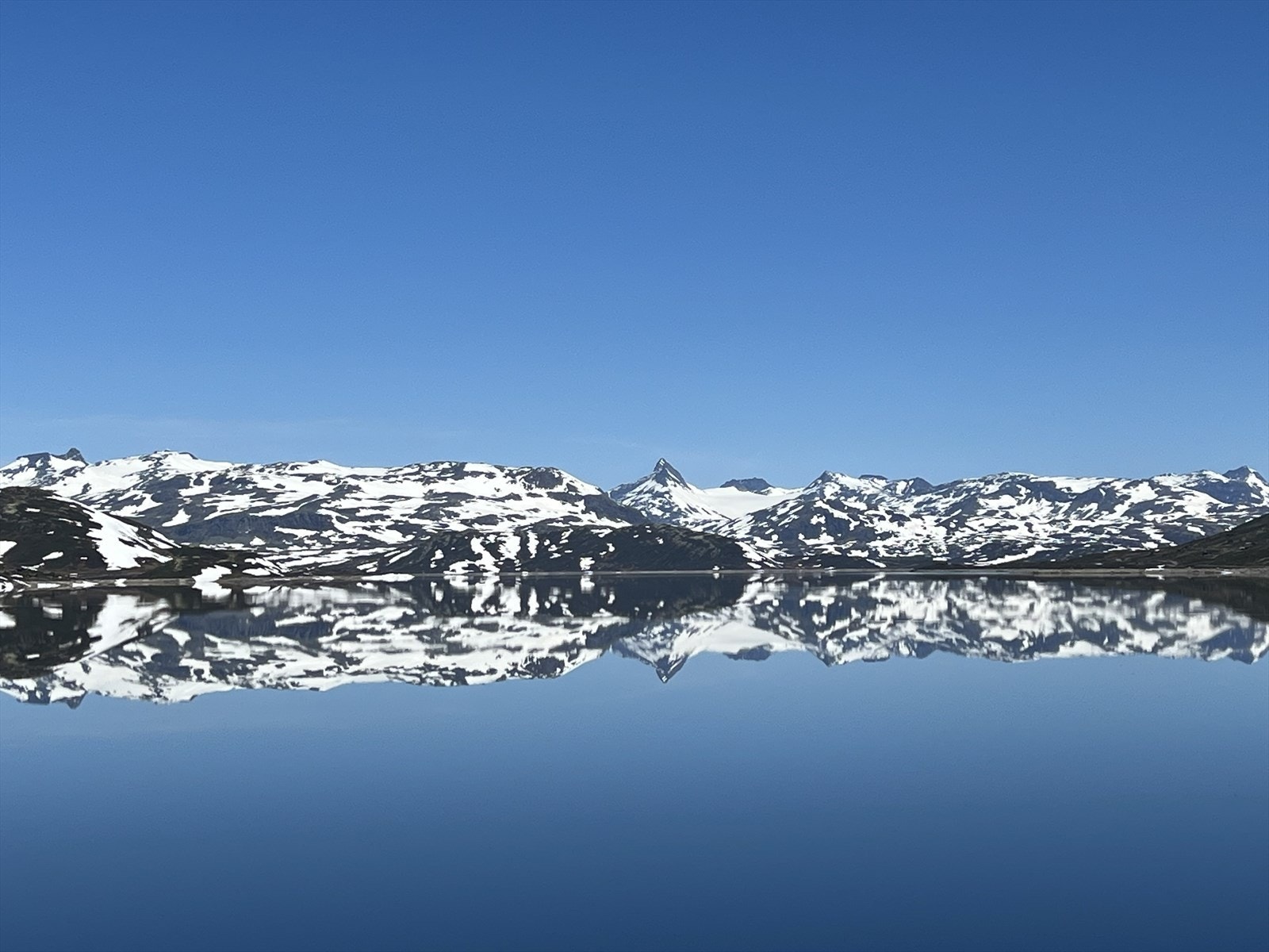 Med leiligheten som utgangspunkt, kan du gå dagsturer i fjellet uten å måtte sette deg i bilen. Galleribilde