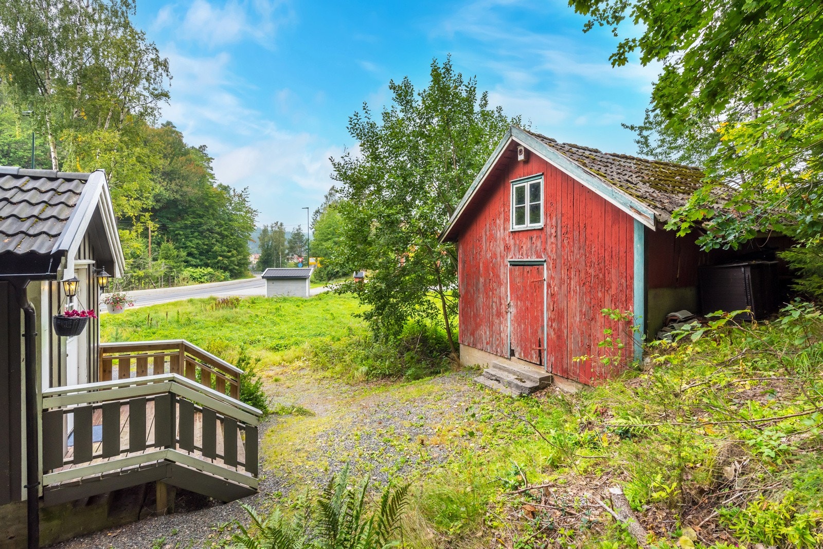 Romslig tomt på nesten 2. daa. Galleribilde