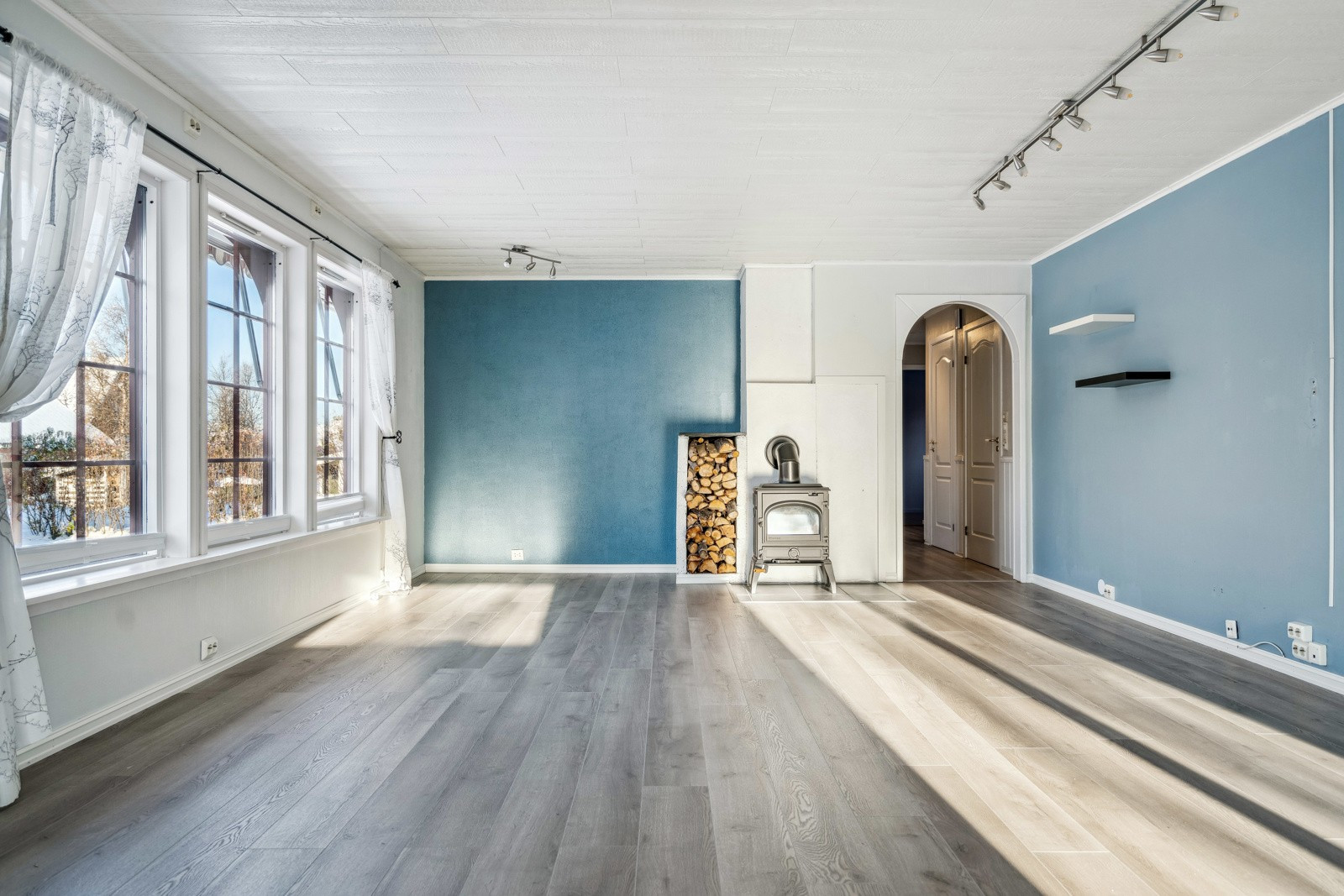 Vedovn bidrar til oppvarming av boligen.