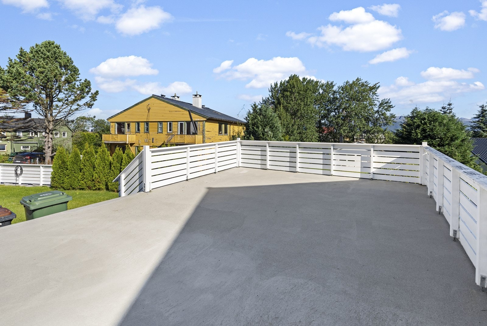 - Felles uteplass for borettslaget - Galleribilde