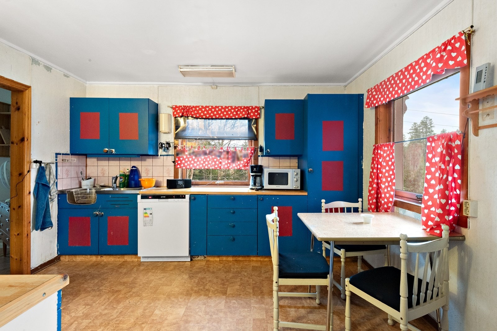 Kjøkkenet trenger oppgradering for å holde dagens standard. Galleribilde