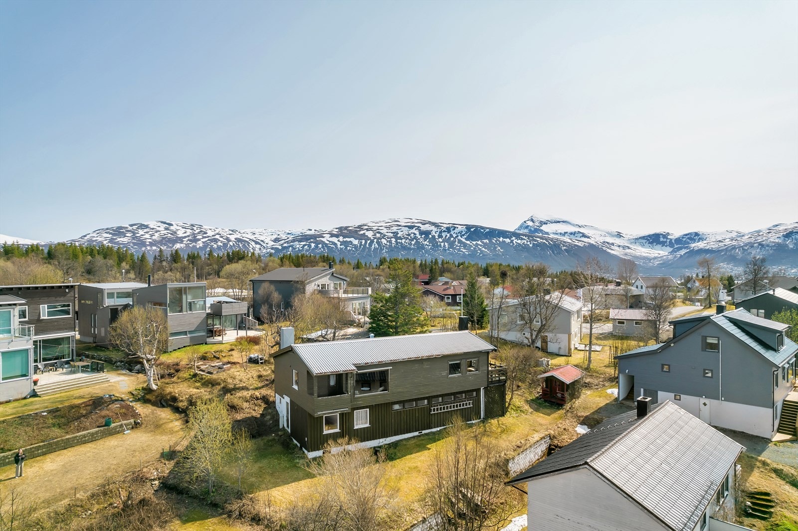Stuertvegen 4 - enebolig med skjermet beliggenhet på Mortensnes presentert av Hjem eiendomsmegling. Galleribilde