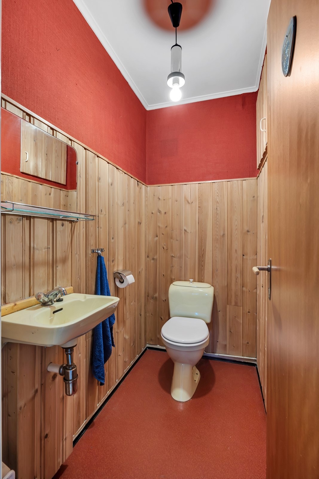 Toalettrom. Galleribilde