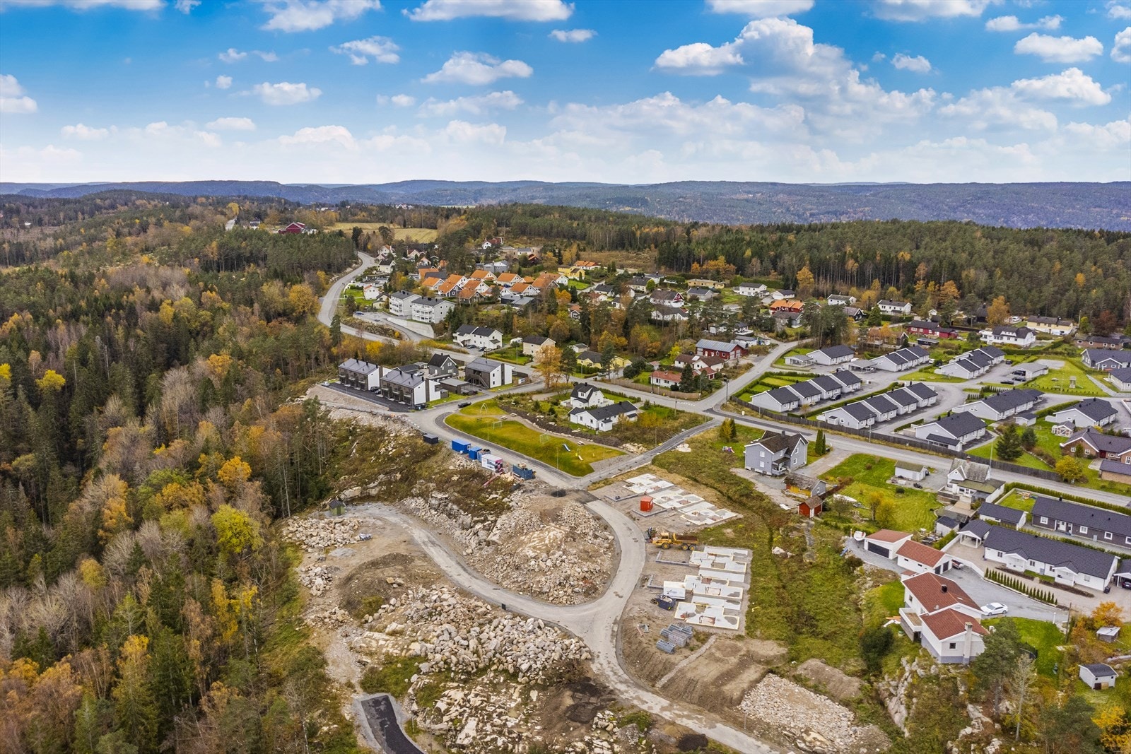 Tomten levers som råtomt klar for opparbeidelse. Galleribilde