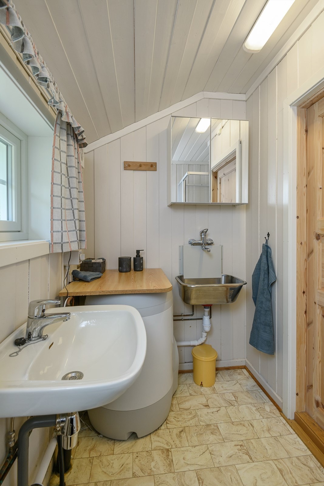 Varmtvannsbereder plassert på badet. Galleribilde