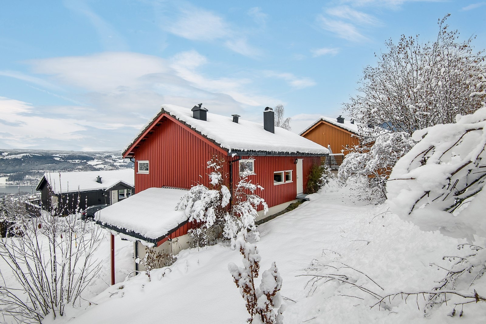 Liten plass på baksiden av boligen. Galleribilde