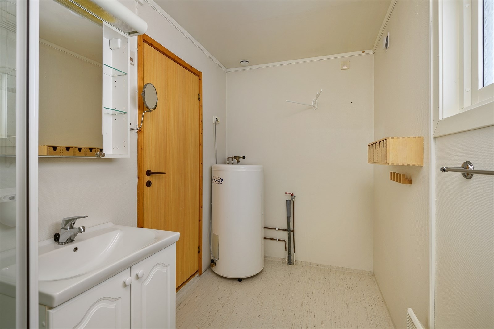 Opplegg for vaskemaskin. Galleribilde