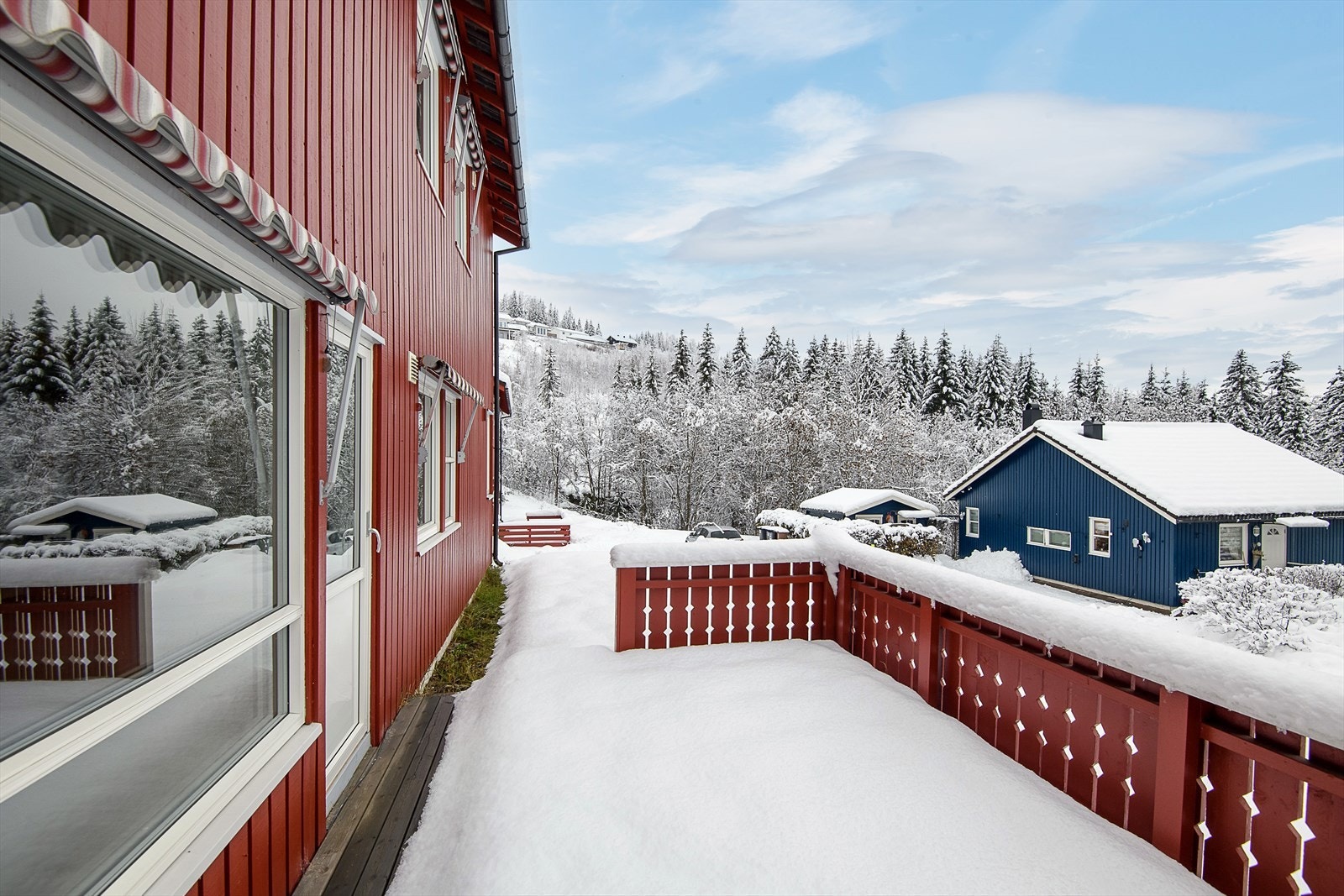God plass til utemøbler. Galleribilde