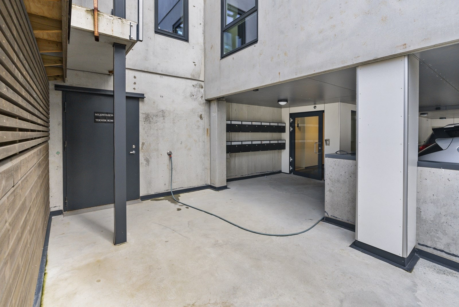 - Inngangsparti bakside - Galleribilde