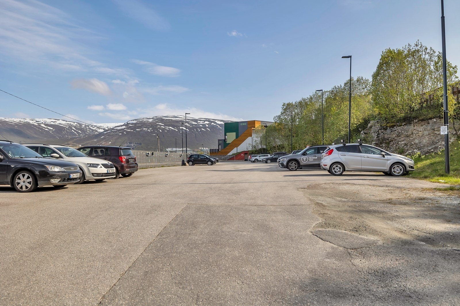 Parkering på fast plass Galleribilde