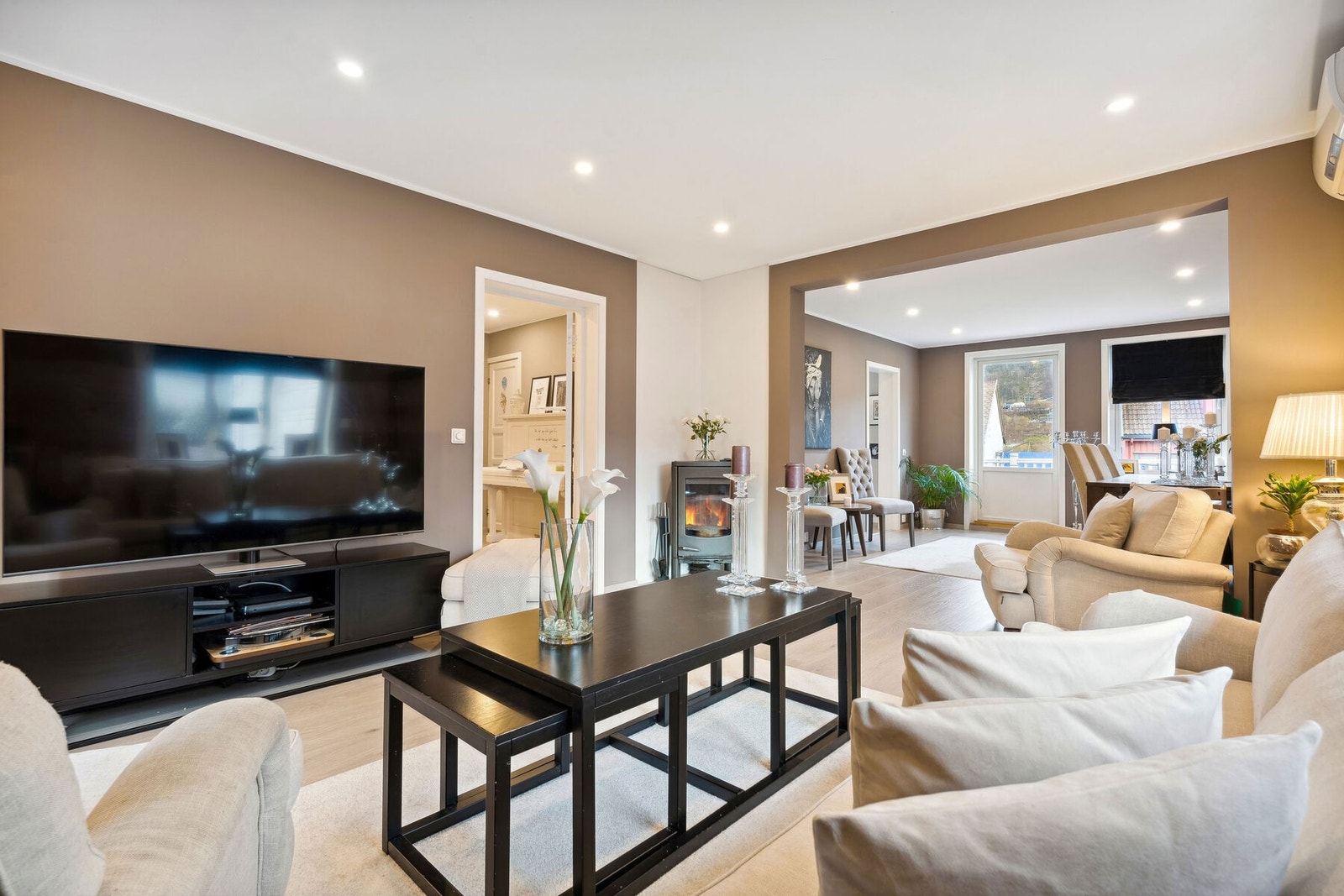 Romslig stue Galleribilde