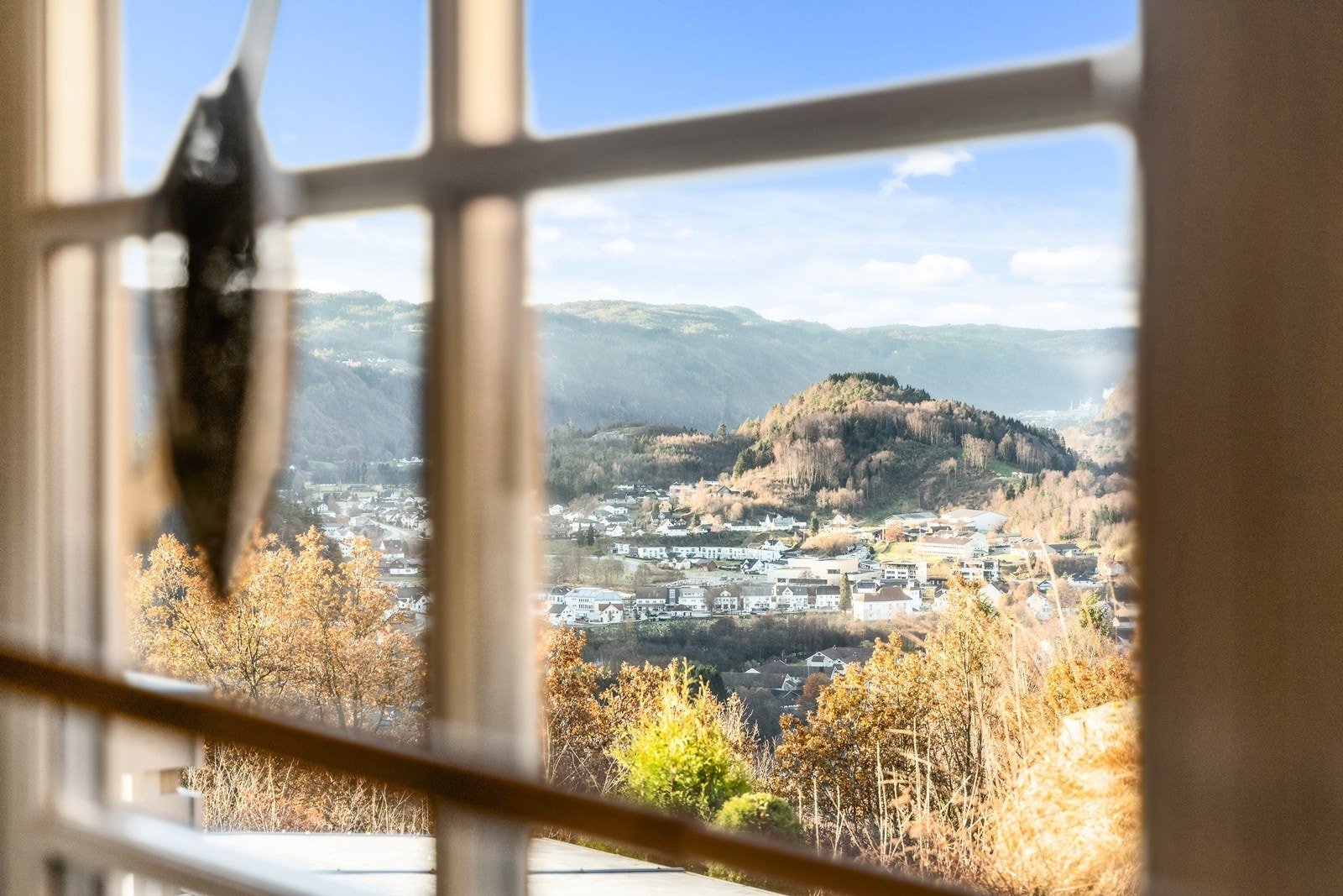 Utrolig flott utsikt, og man ser ut til Smelteverket. Galleribilde