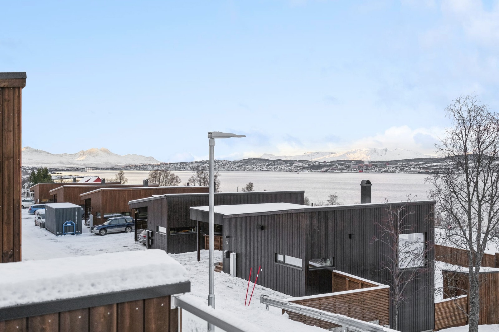 Utsikt fra stue og veranda Galleribilde