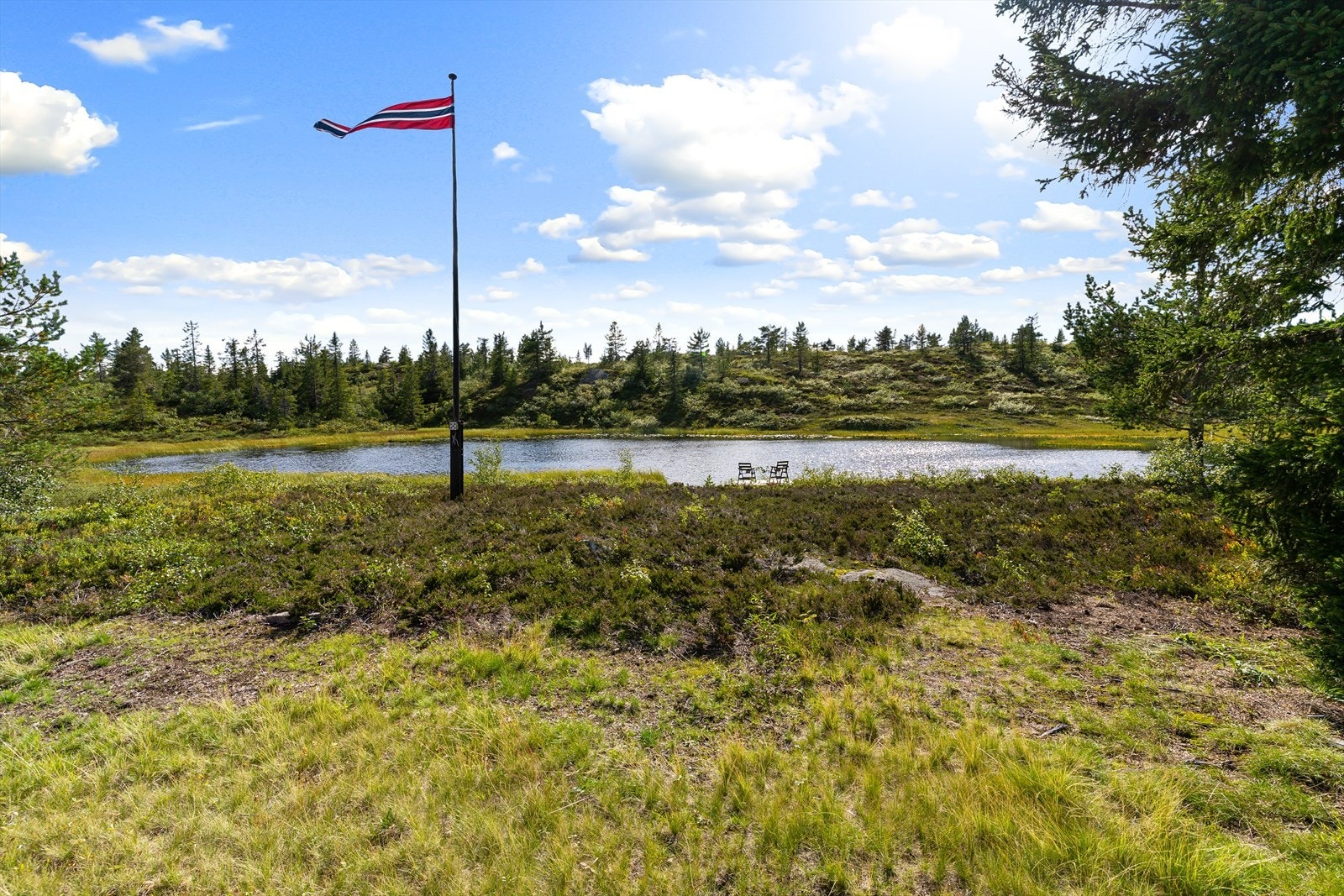 Egen flaggvimpel på eiendommen. Galleribilde