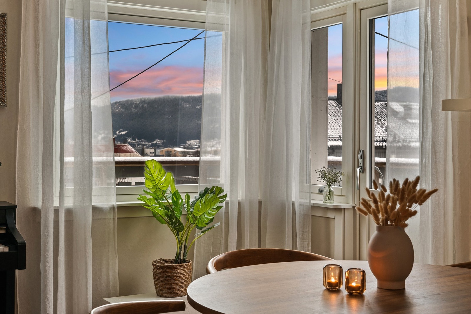 Koselig andelsleilighet med sentral beliggenhet! Det følger garasje med leiligheten. Galleribilde