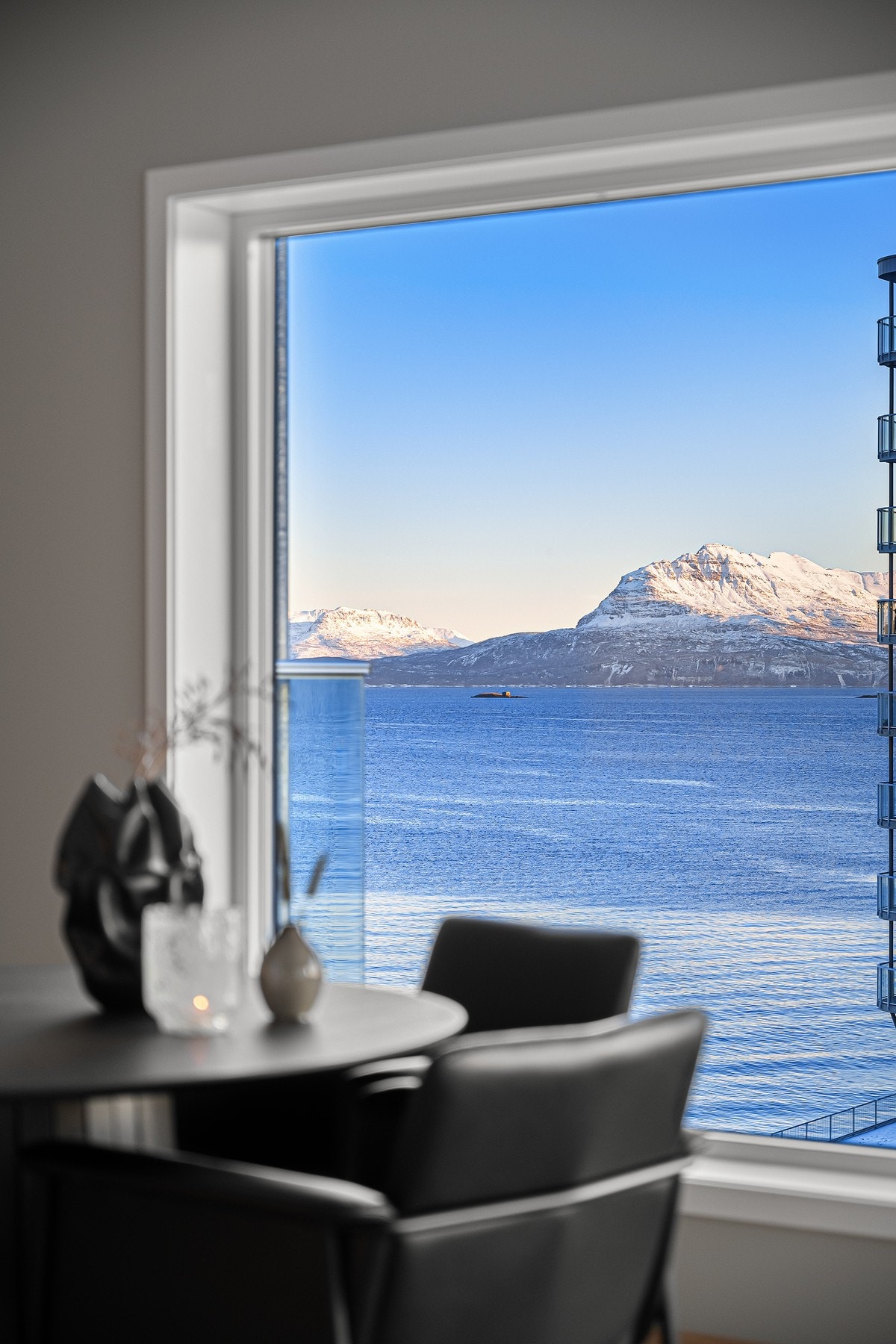 Fantastisk utsikt ut fra spisestuen Galleribilde