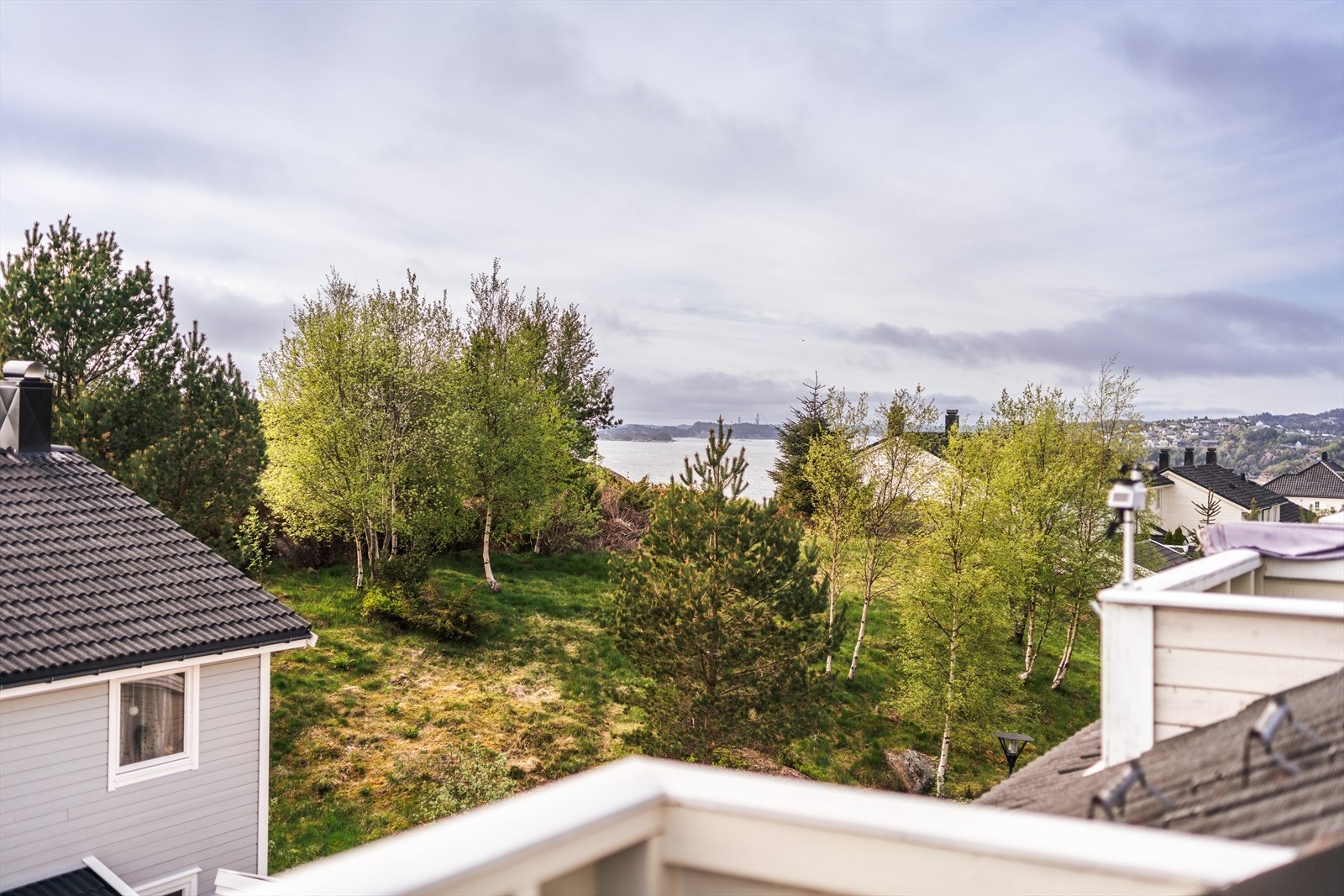 Finn roen og nyt sommerdagene fra takterrassen. Galleribilde