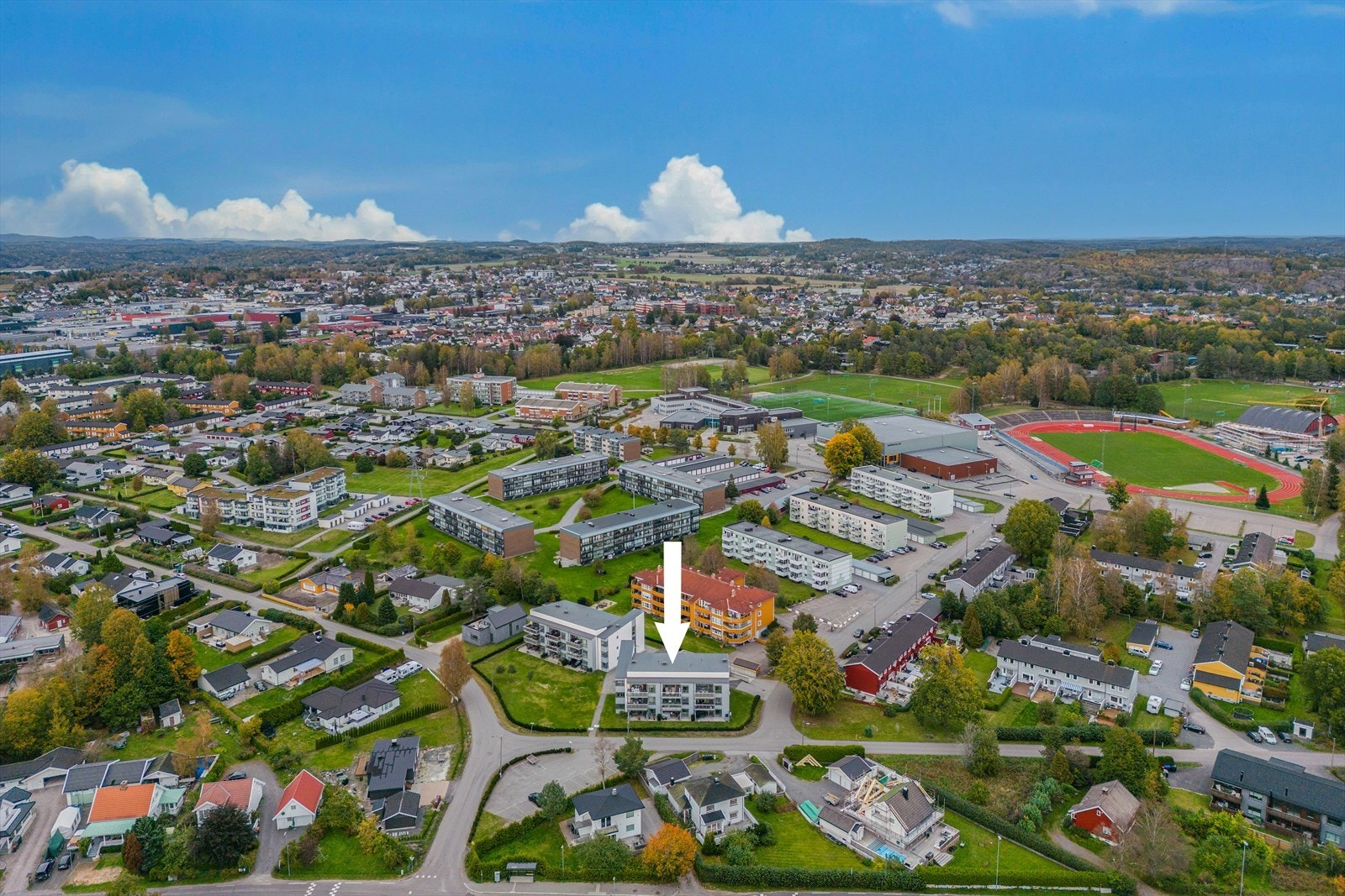 Det er kort avstand til Bugårdsparken med et stort og variert tilbud av fritidsmuligheter. Galleribilde