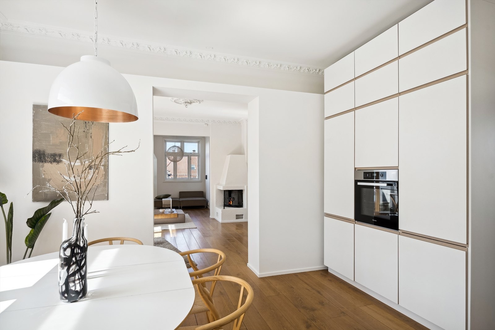 En lys, romslig og skjermet toppleilighet, midt på beste Majorstuen. Galleribilde