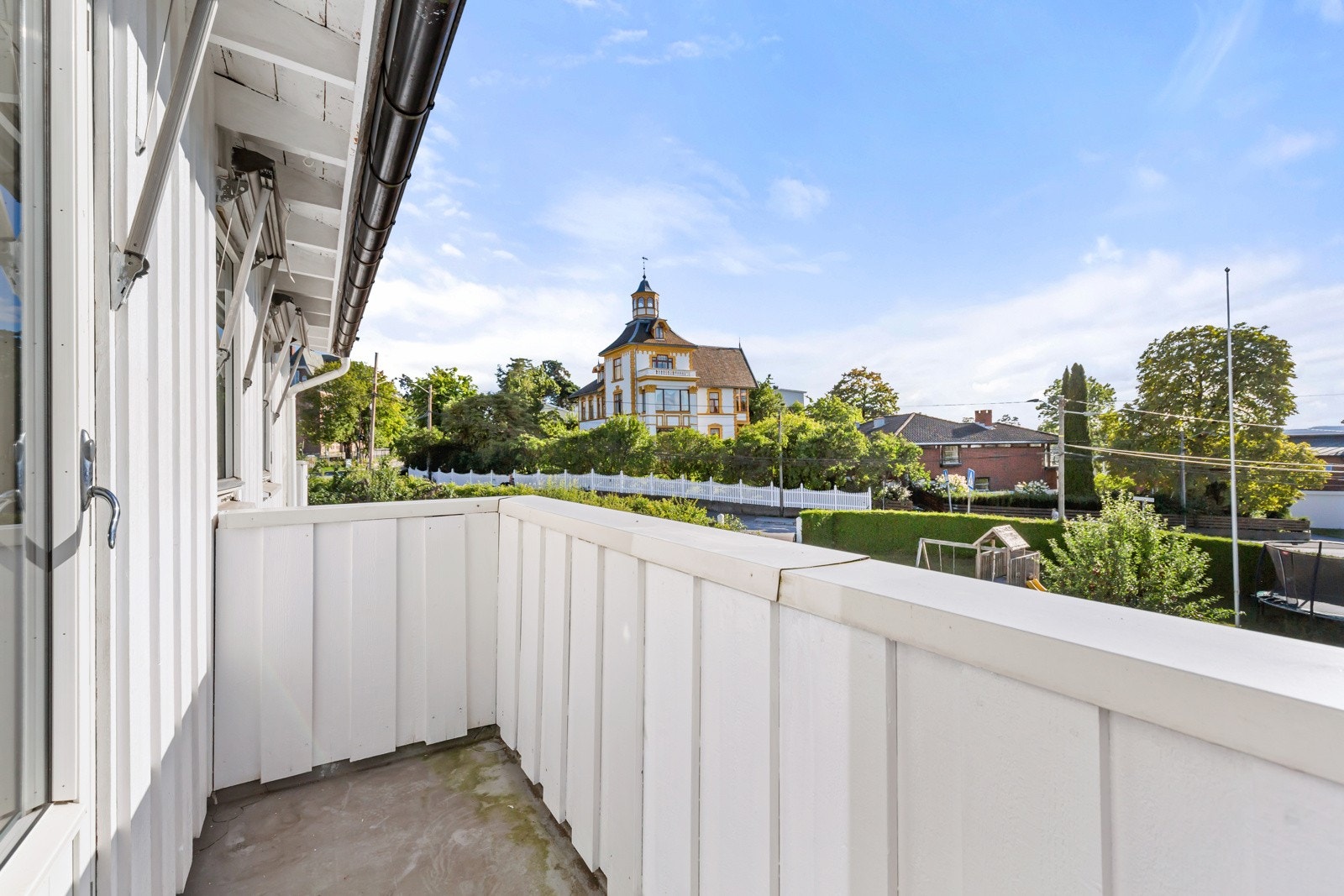 Utgang til terrasse fra soverom. Galleribilde