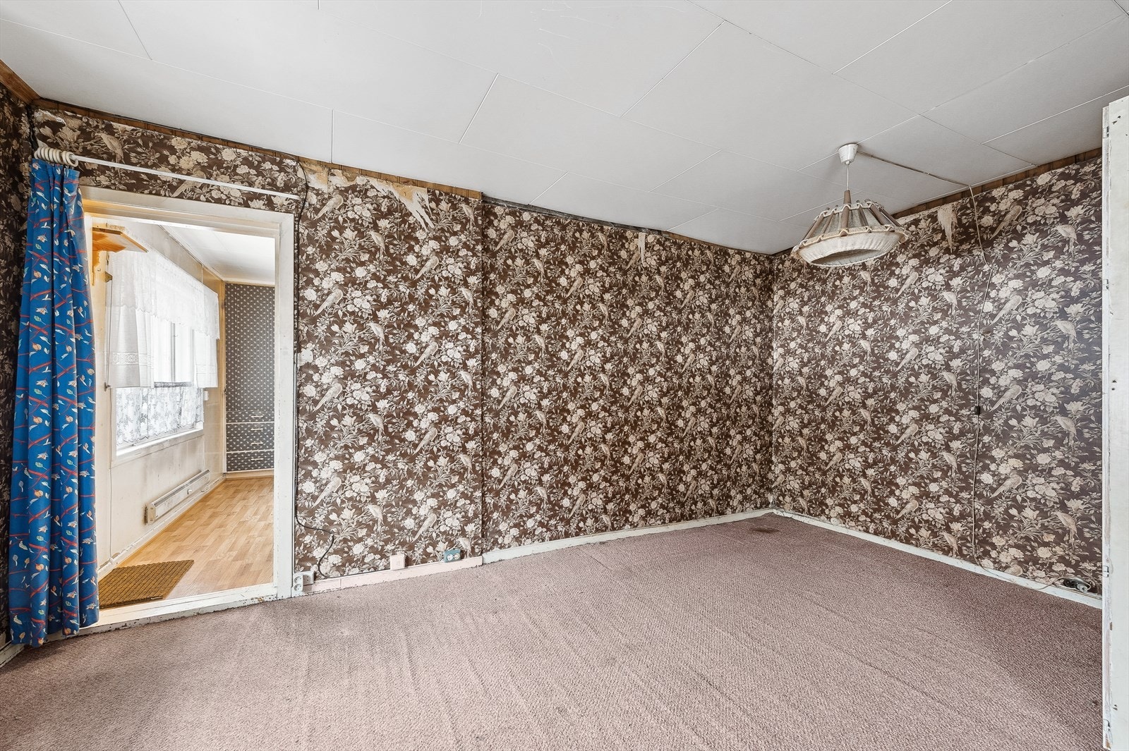 Her er det god plass for en hyggelig spisegruppe, eller annet møblement. Galleribilde