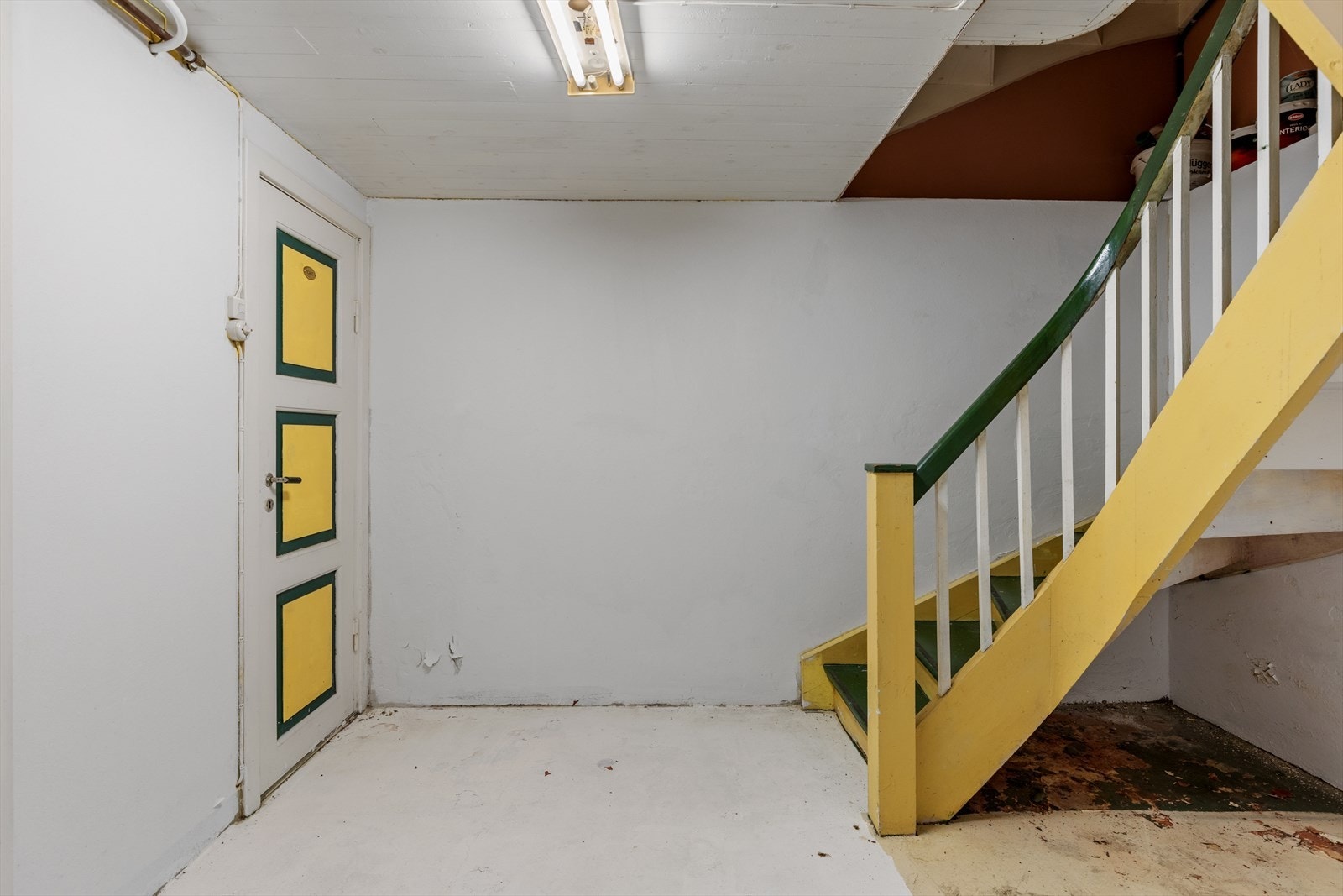 Trappehall U.etg Galleribilde