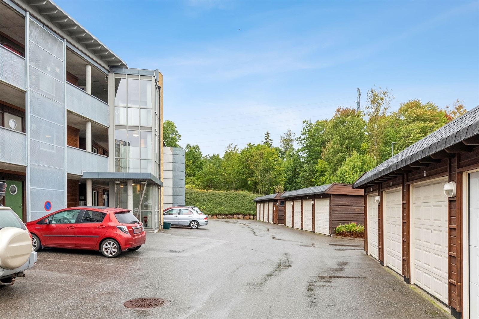 Egen garasjeplass. Galleribilde