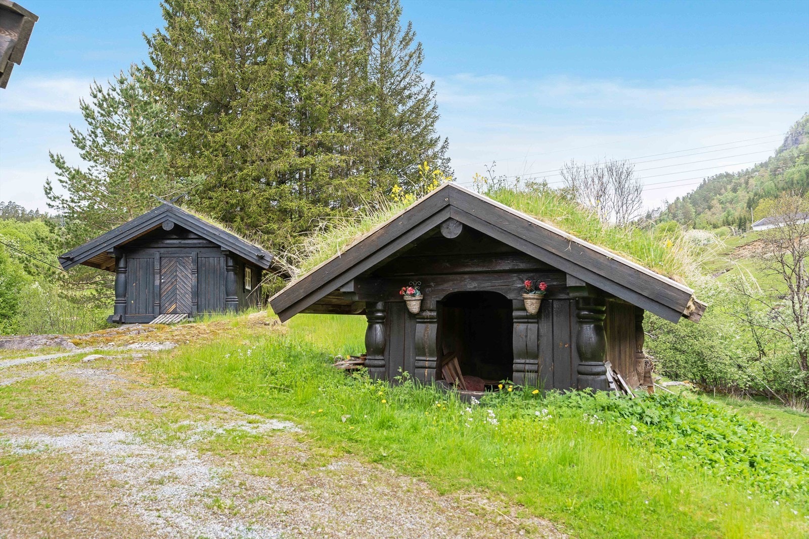 047_Vedbod og gjestehus.jpg Galleribilde