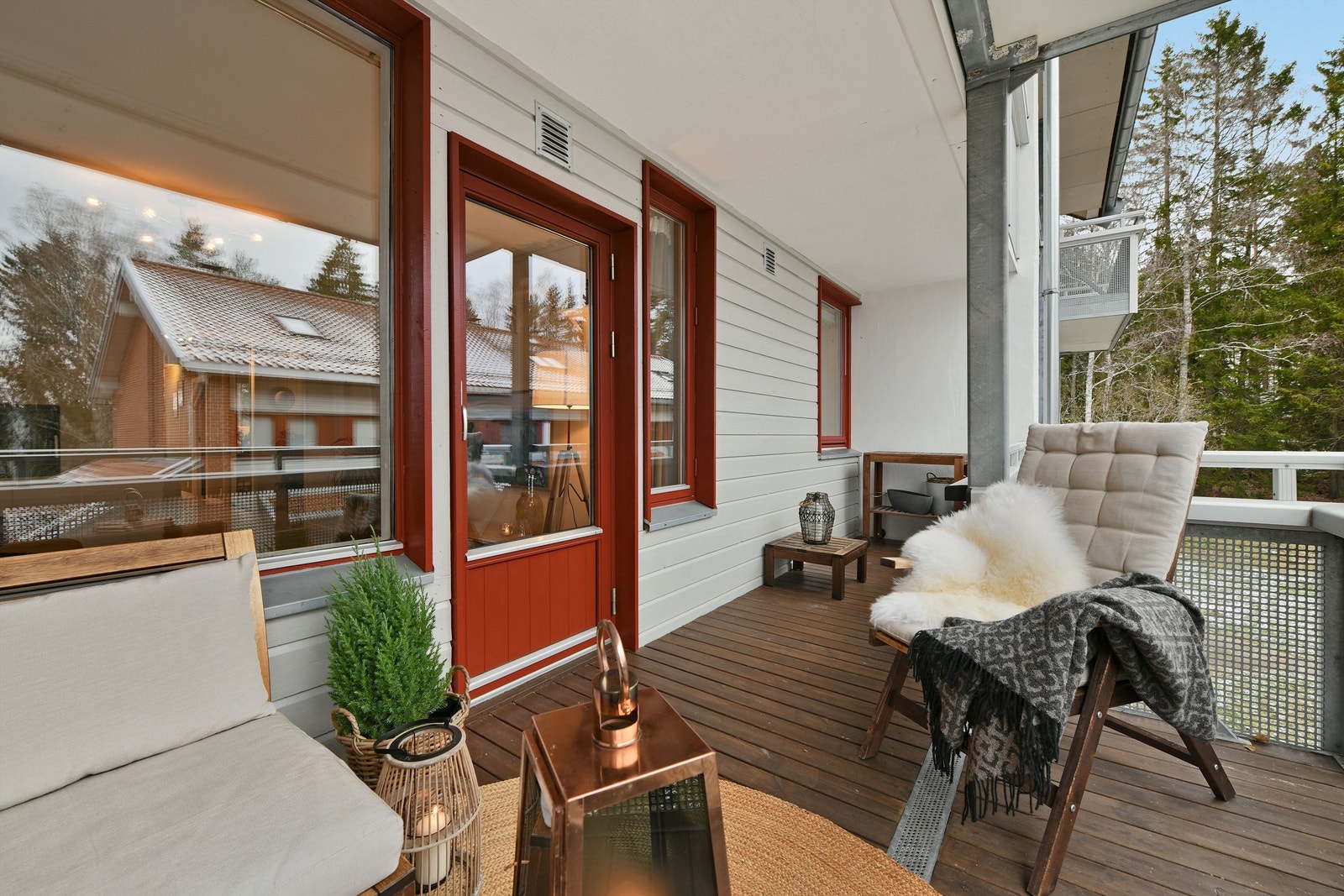 Balkongen er på ca 11 kvm Galleribilde