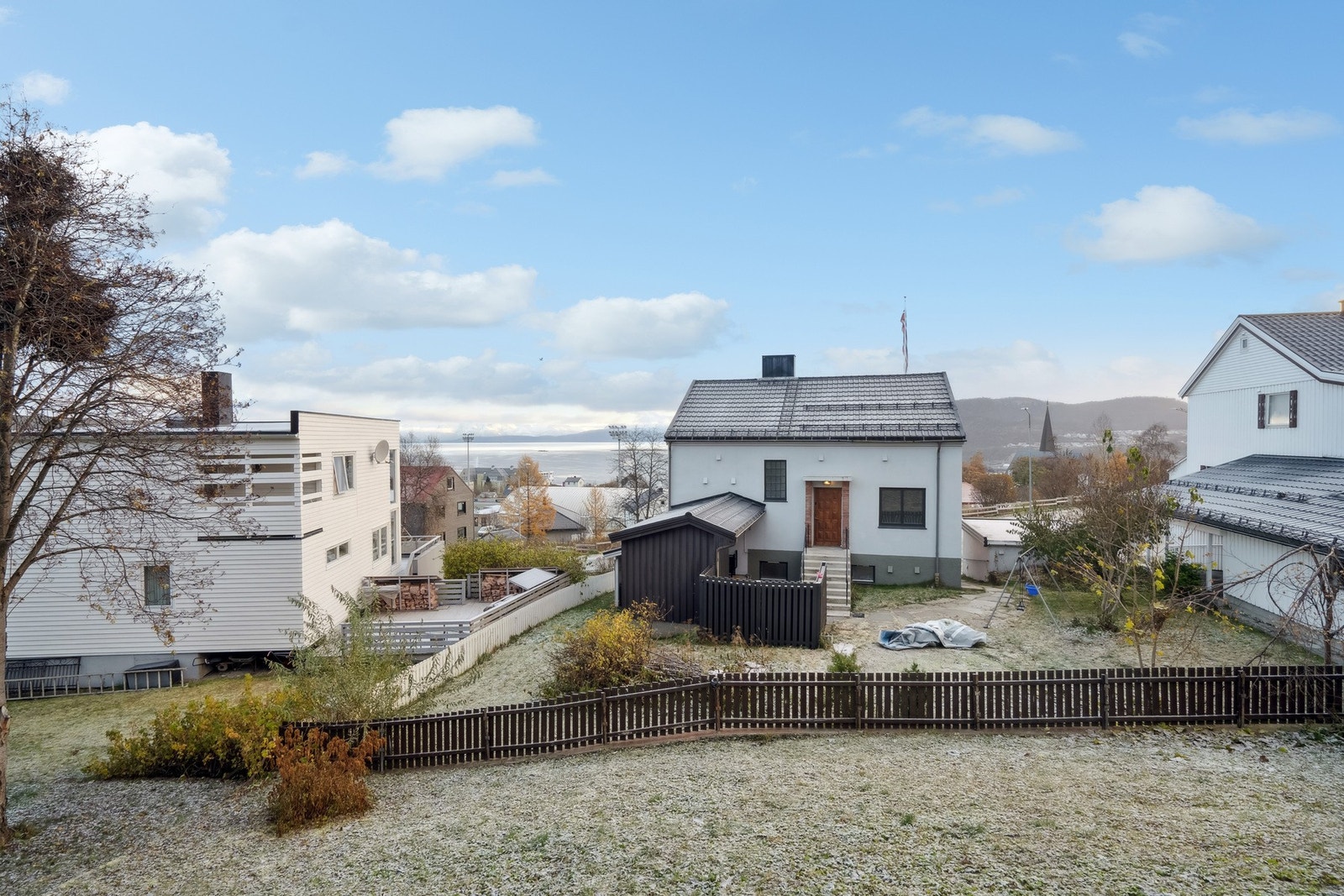 God utsikt fra verandaen. Galleribilde