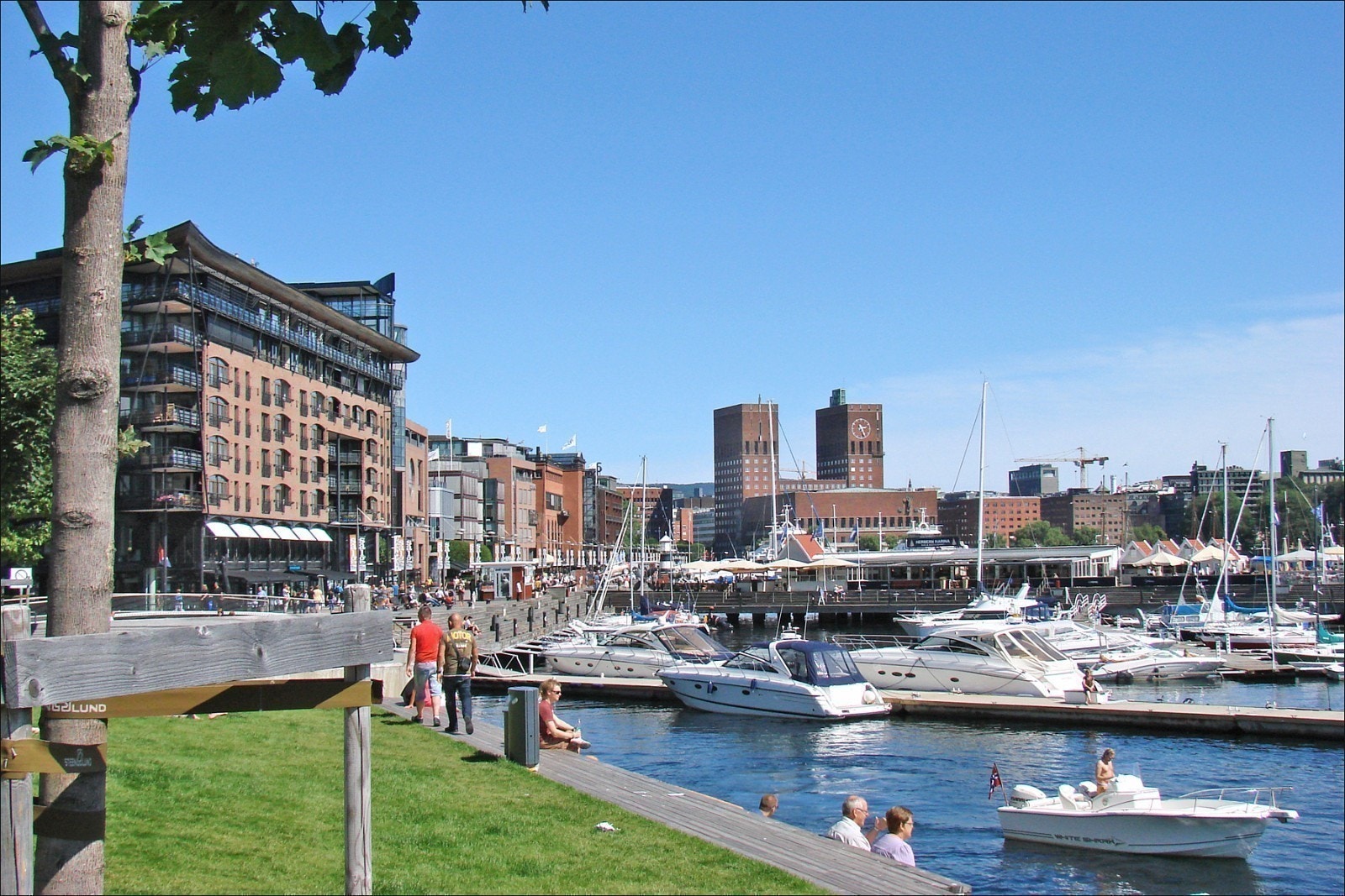 Kort vei til Aker Brygge og Tjuvholmen Galleribilde