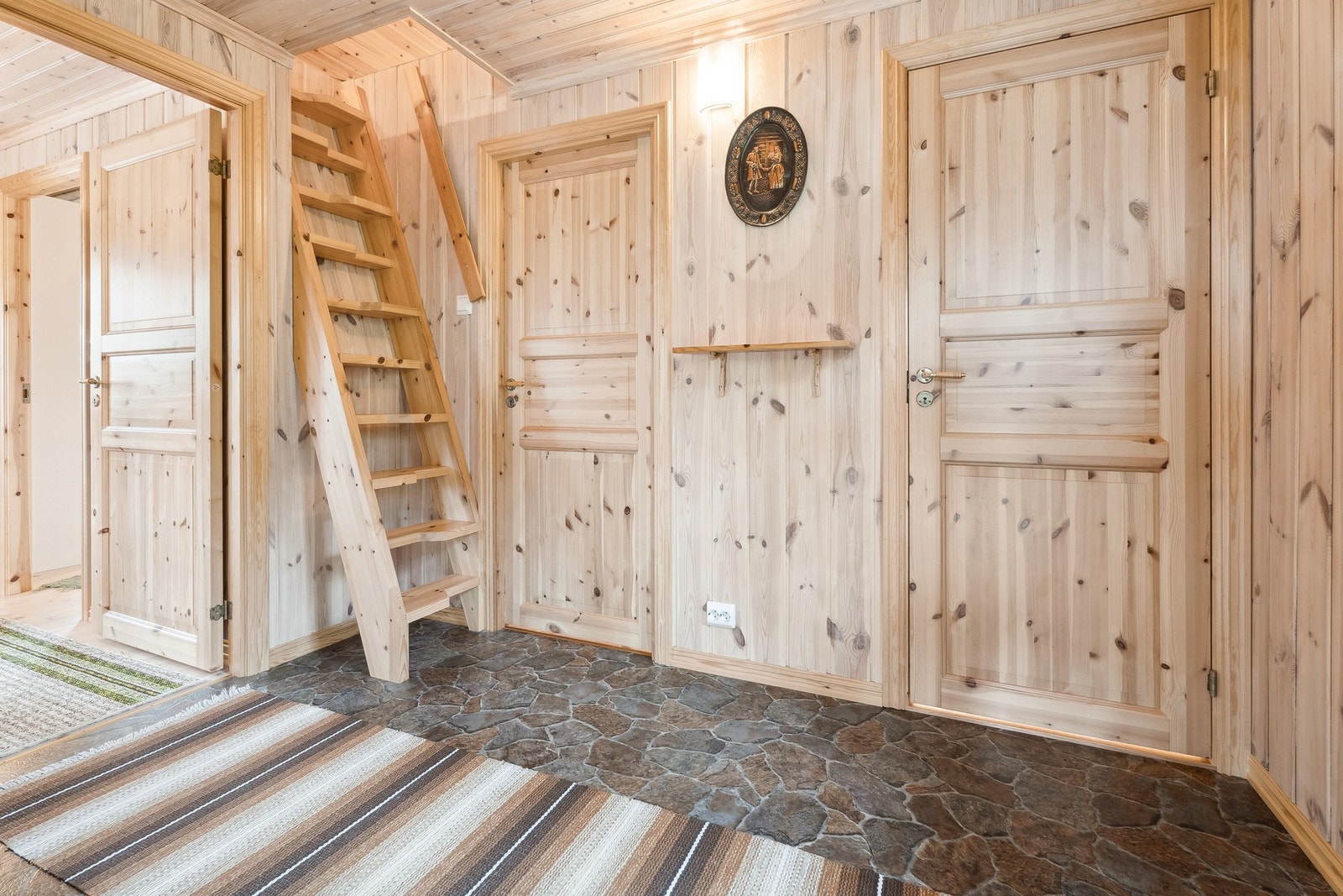 Gang/entre. Galleribilde