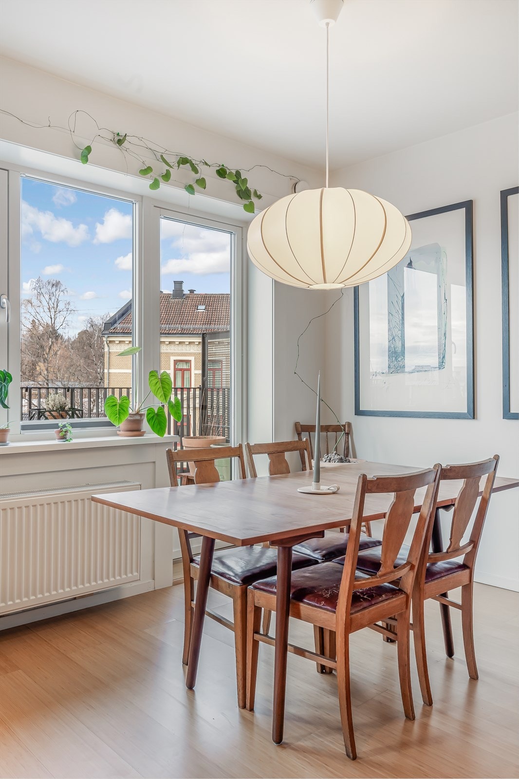 - Vinduer og balkongdør ble byttet i 2018 - Galleribilde