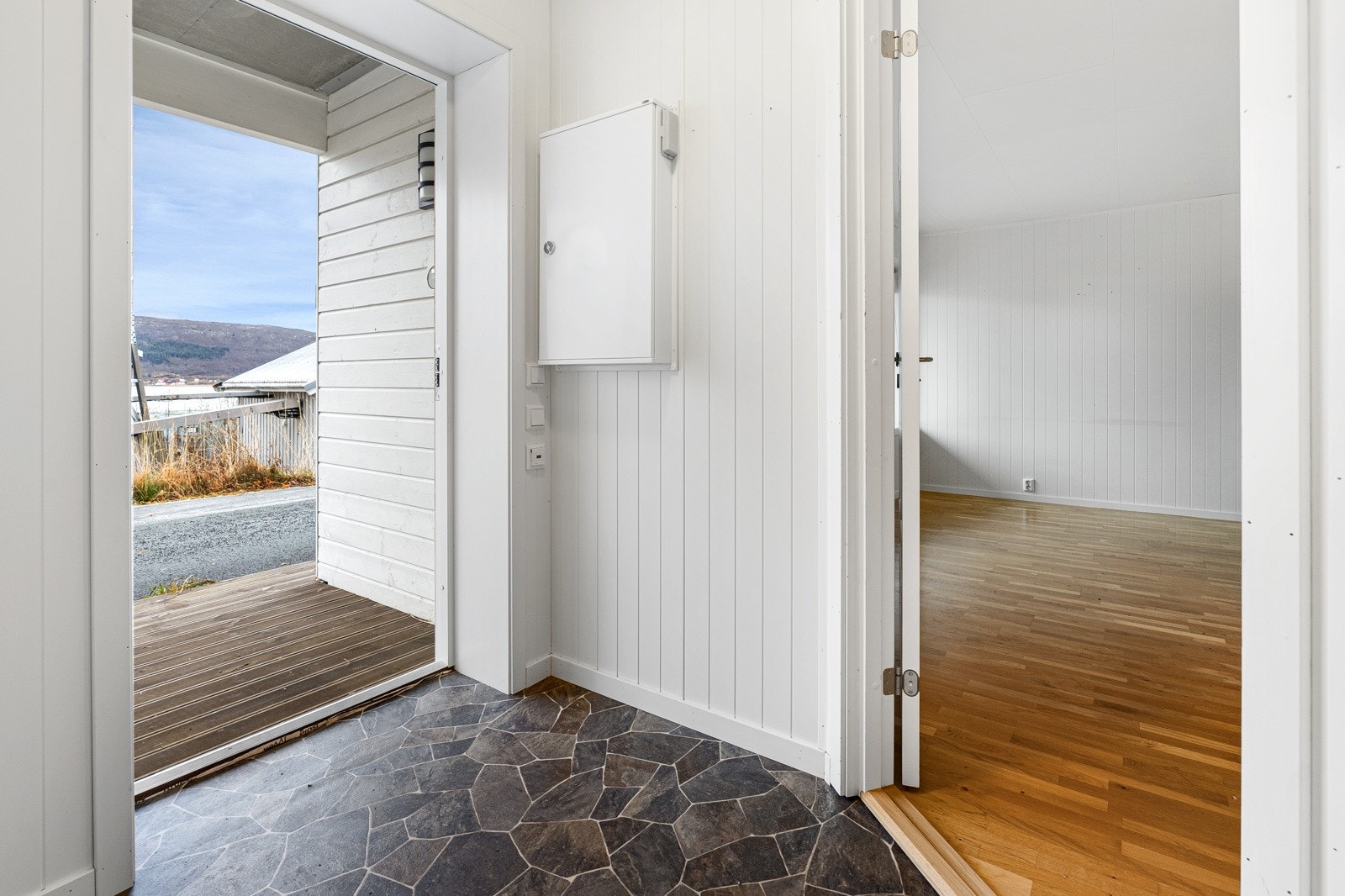Lys og innbydende entré Galleribilde