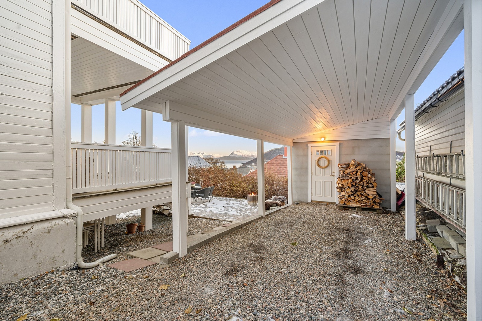 Carport og sportsbod Galleribilde