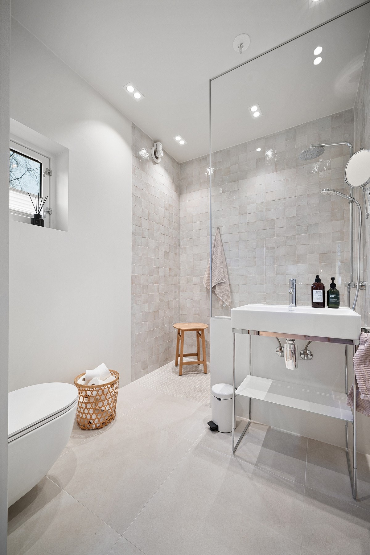 Badet innenfor kjøkkenet Galleribilde