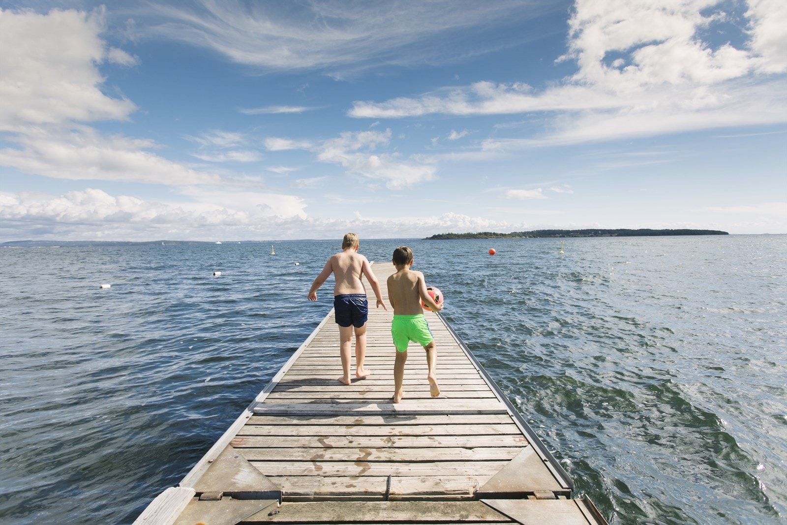 Kort vei til flere badeplasser langs kysten. Galleribilde