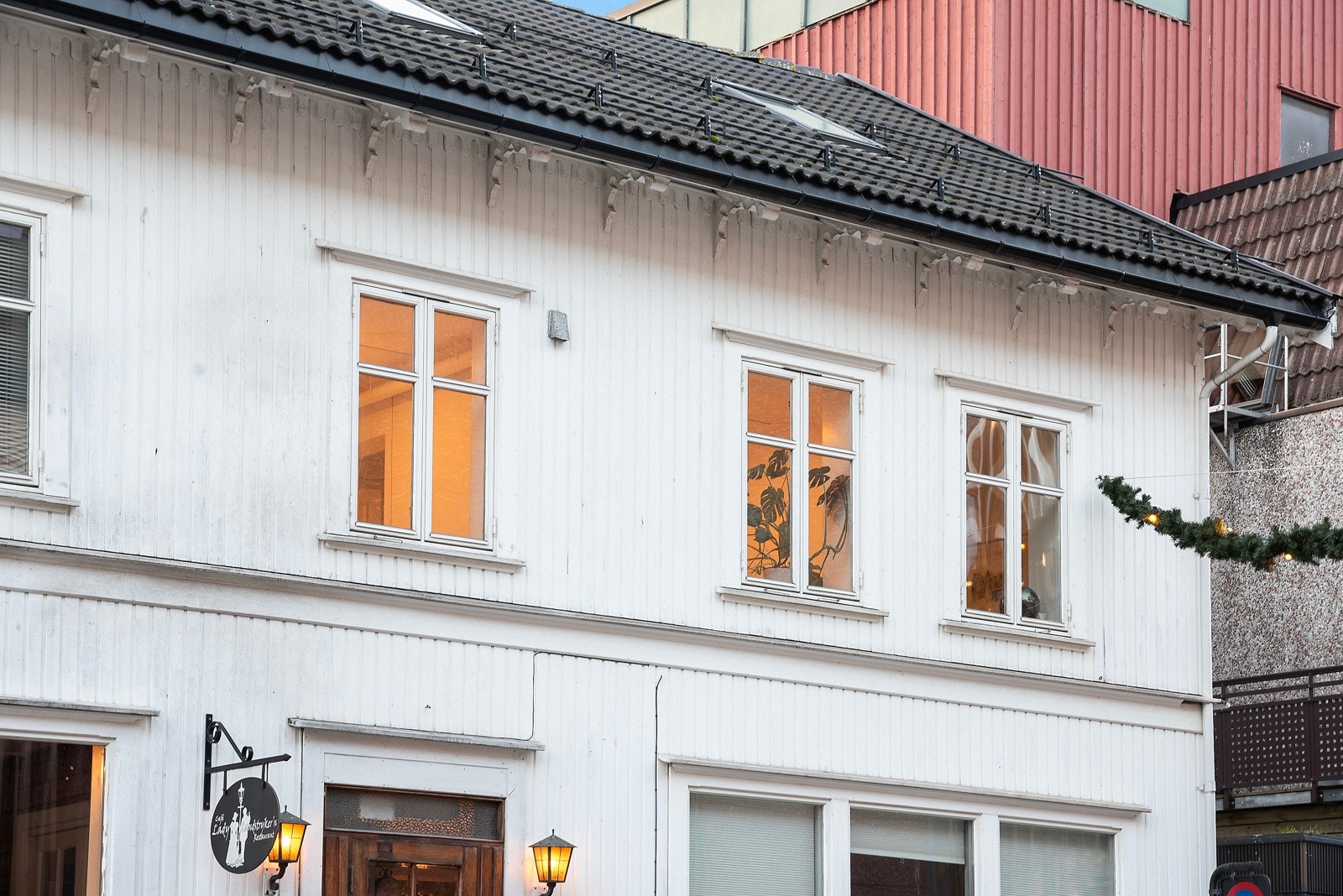 Beliggende i 2.etg. og er gjennomgående Galleribilde